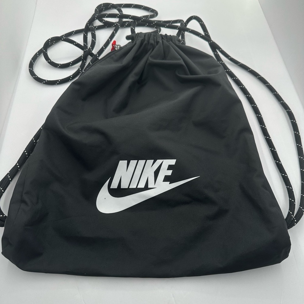 Nike Black Drawstring Sports Sack with White Logo and Red Accent - Picture 3 of 8